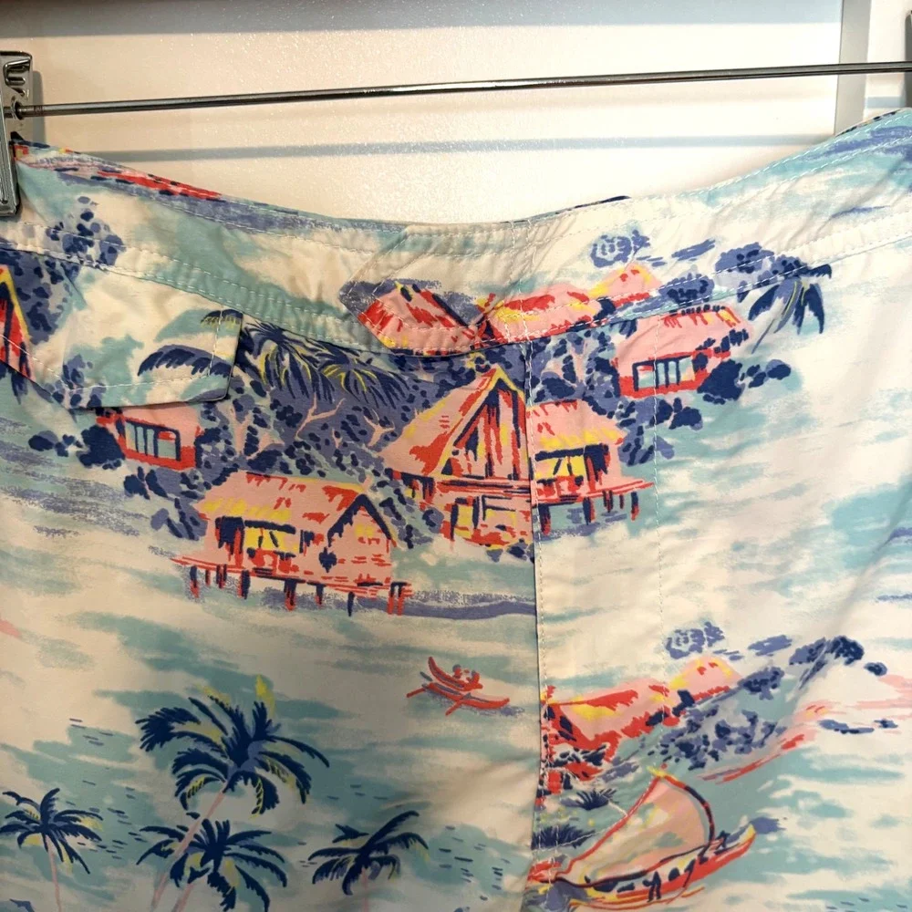 J. Crew Men's Tropical Landscape Print‎ Swim Short in Size 33